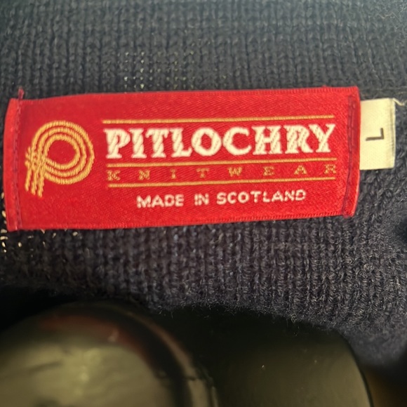 Pitlochry Wool Blend Cardigan Made in Scotland Navy Green Plaid Size Large - Picture 13 of 15